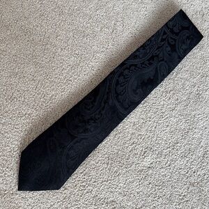 David Donahue Black Paisley neck tie